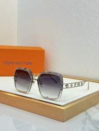 Picture of Louis Vuitton Sunglasses _SKUfw79280239fw